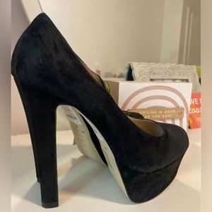 Size 9.5 Black Topshop Suede Platform Pumps
